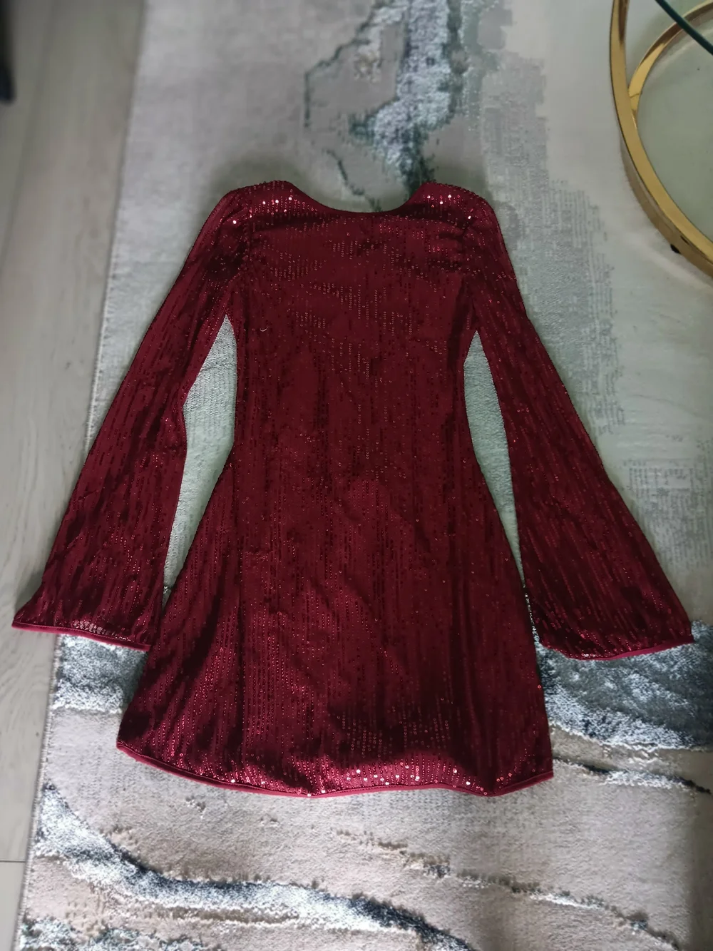 & Other Stories shimmering sequin